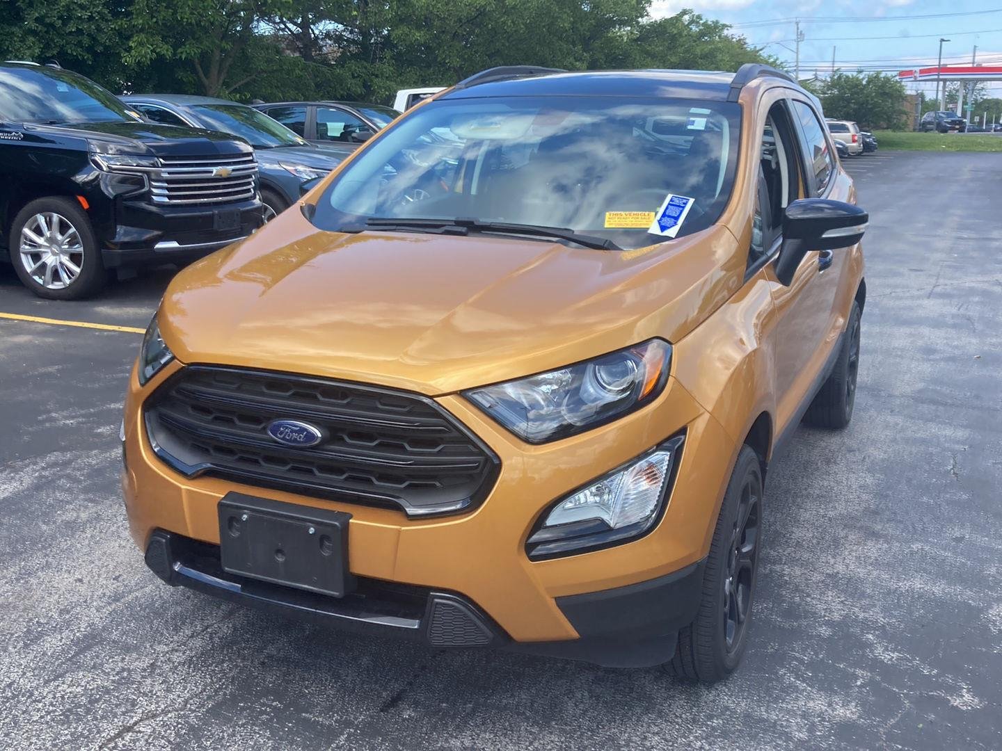 Used 2022 Luxe Yellow Ford SES image 3