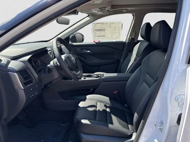 New 2026 Everest White Pearl Tricoat Nissan Dark Armor image 10