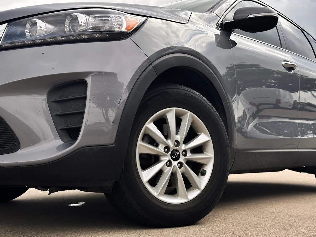 Used 2020 Silver Kia L image 7