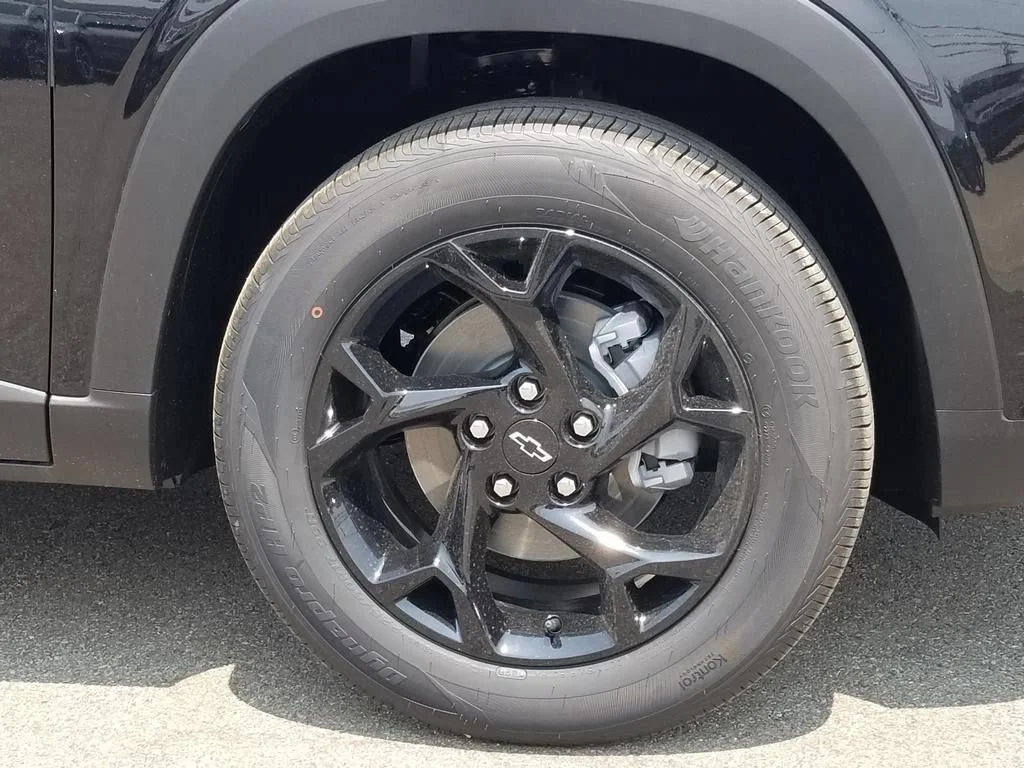 2026 Chevrolet Trax LT - Photo 34