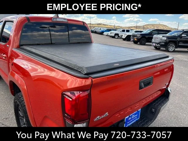 Used 2018 Red Toyota SR5 image 18