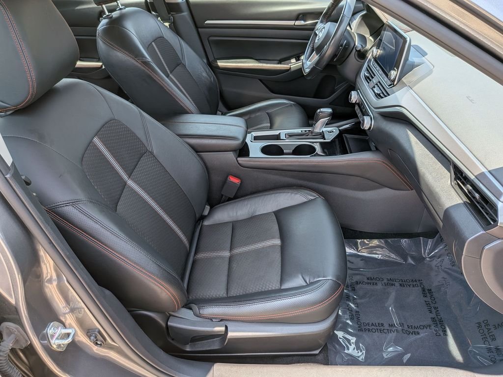 Used 2024 Gray Nissan 2.5 SR image 29