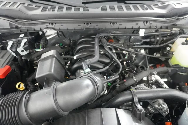 New 2026 Oxford White Ford F-250® XLT image 37