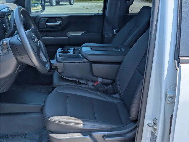 Used 2024 Summit White GMC Pro image 18