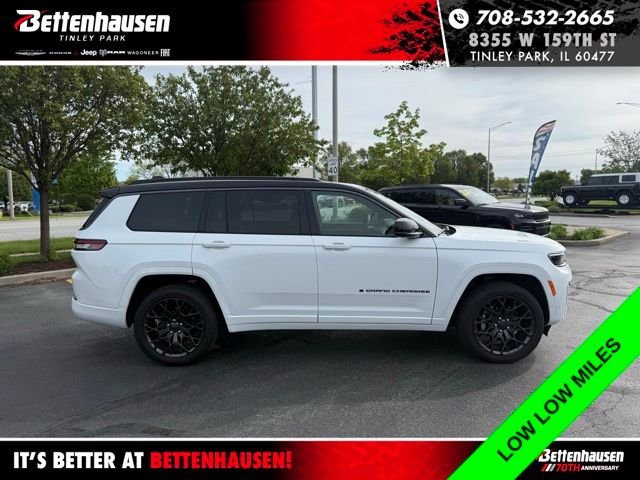 Used 2026 Bright White Clearcoat Jeep Summit image 5