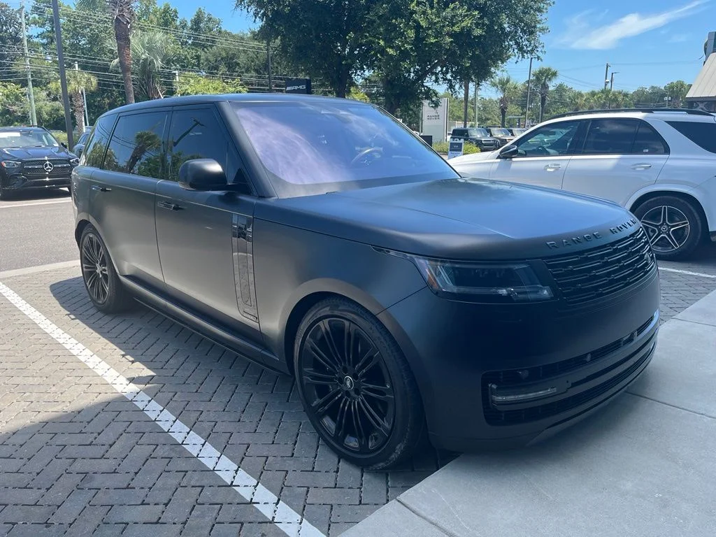 Certified Used 2023 Santorini Black Metallic Land Rover Autobiography image 4