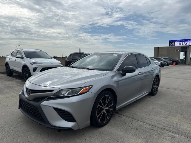 Used 2020 Celestial Silver Metallic Toyota SE image 7