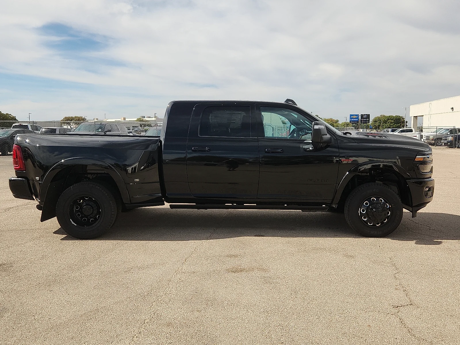 New 2027 Diamond Black Crystal Pearl-Coat Paint Ram LARAMIE MEGA CAB 4X4 6