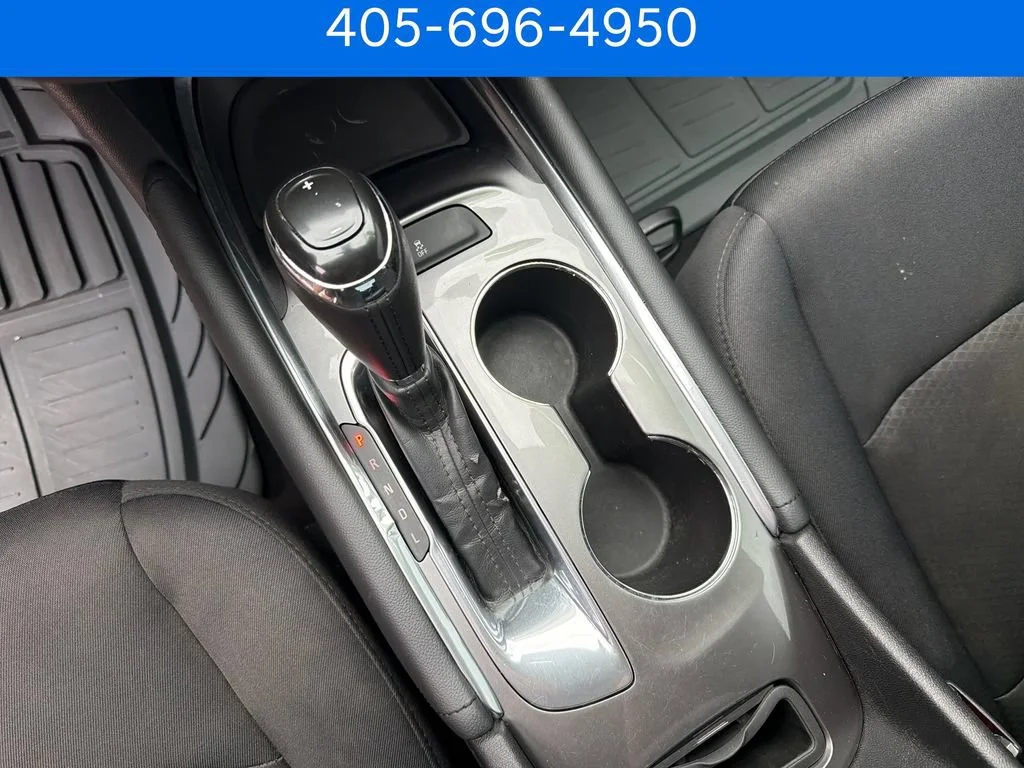 Pre-Owned 2016 Chevrolet Malibu LT