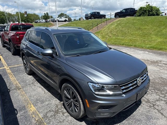 Used 2018 Volkswagen Tiguan SEL with VIN 3VV2B7AX6JM001600 for sale in Carbondale, IL