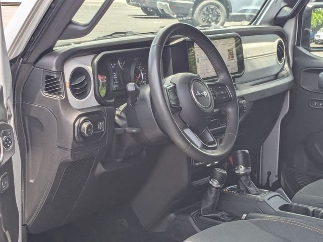 Used 2024 Silver Zynith Clearcoat Jeep Sport S image 2