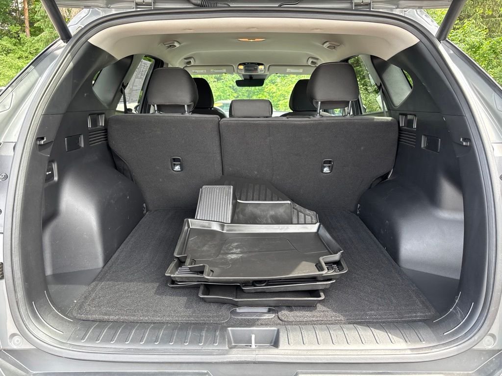 Used 2024 Gray Hyundai SEL image 33