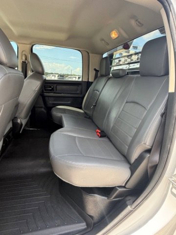 Used 2018 Bright White Clearcoat Ram Tradesman image 16