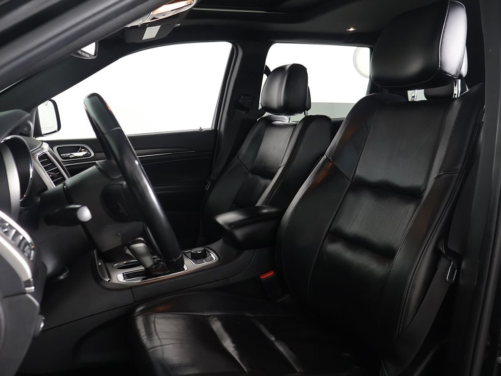 Used 2018 Black Jeep Limited image 28