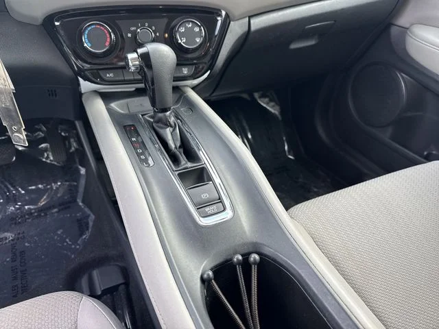 2017 Honda HR-V LX - Photo 21