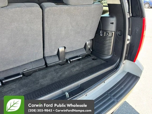 Used 2008 Silver GMC SLE image 31