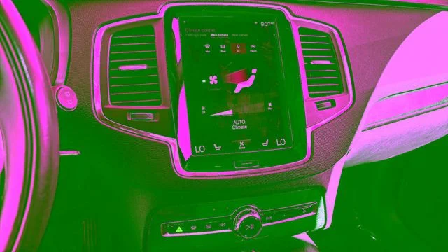Used 2019 Blue Volvo T5 Momentum image 31