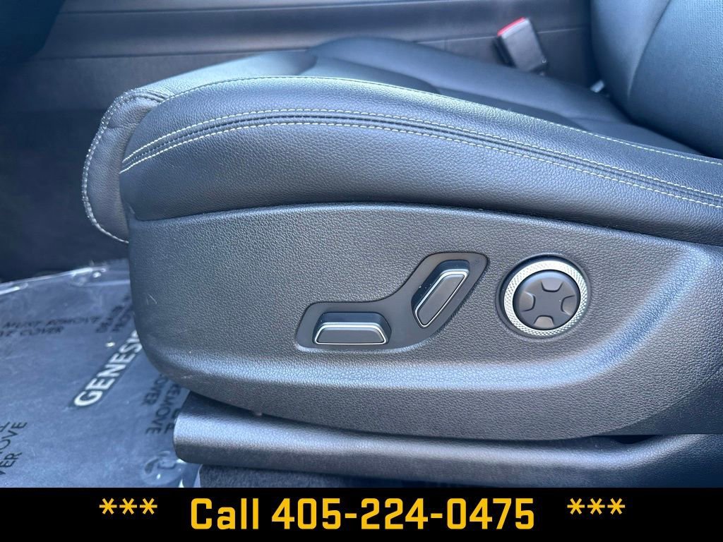 2025 GENESIS GV70 Standard - Photo 13