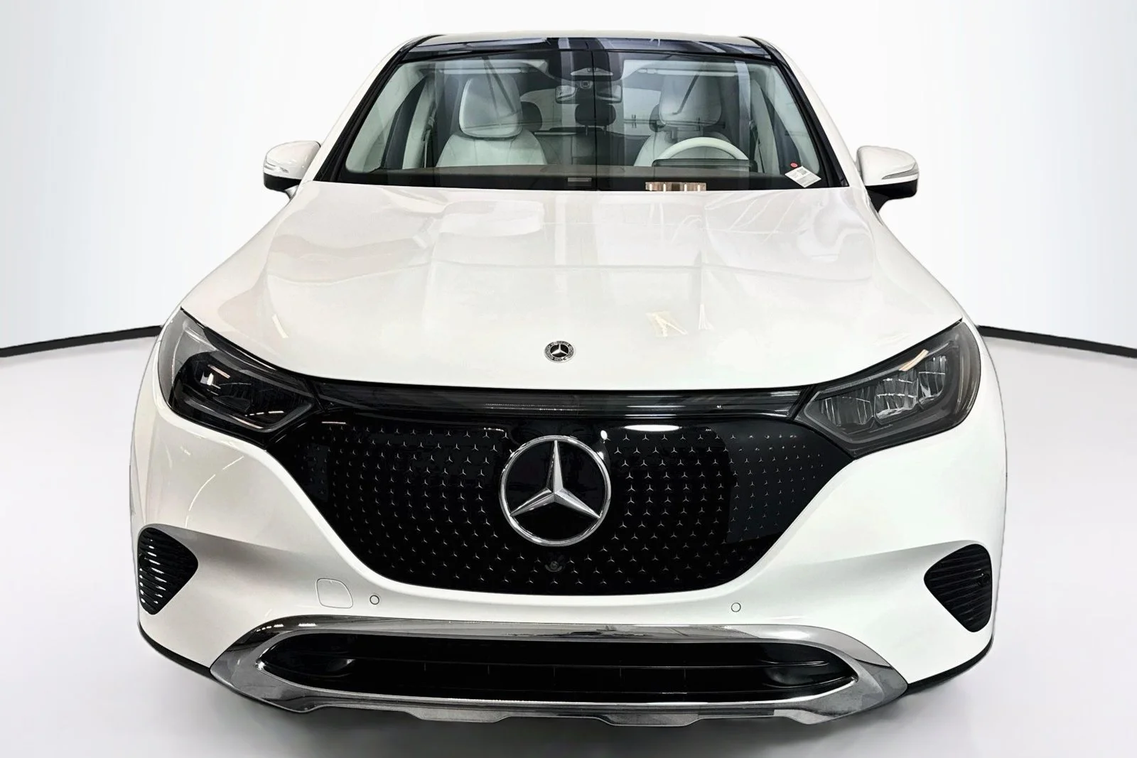 Used 2023 Polar White Mercedes-Benz EQE 350 image 2
