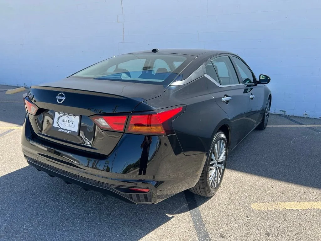2025 Nissan Altima SV - Photo 7