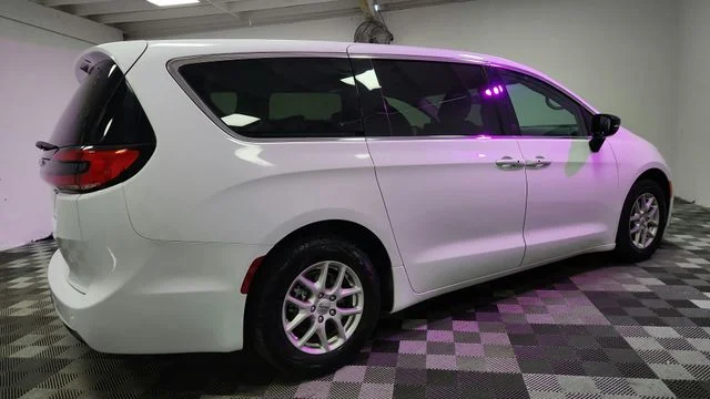 Used 2024 White Chrysler Touring L image 7