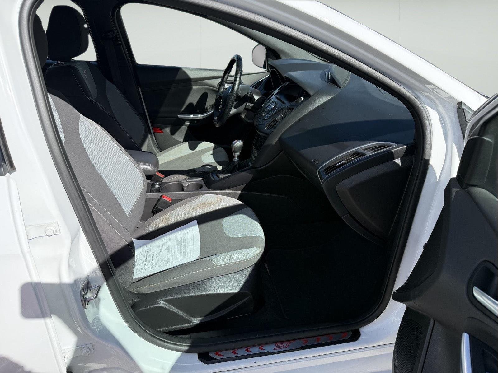 Used 2014 Oxford White Ford ST image 14