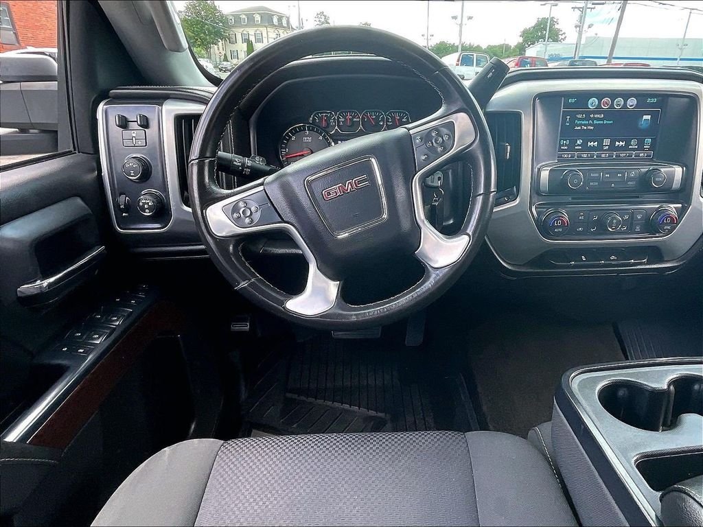 Used 2017 Silver GMC SLE image 17