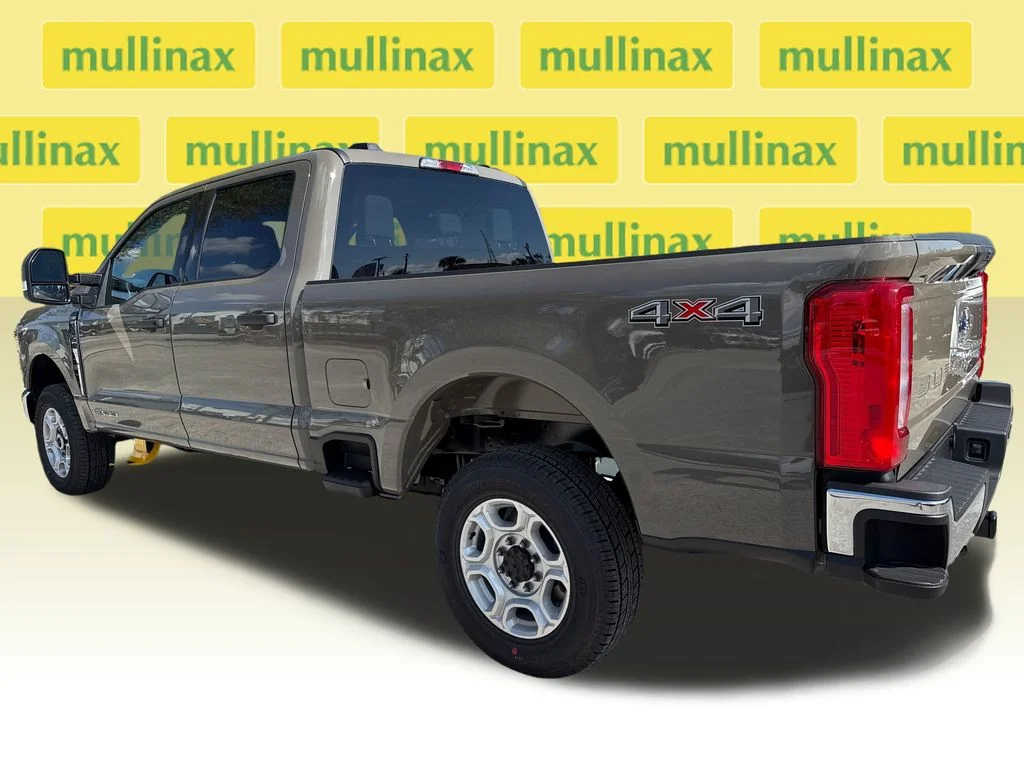 New 2026 Gray Ford XLT image 4