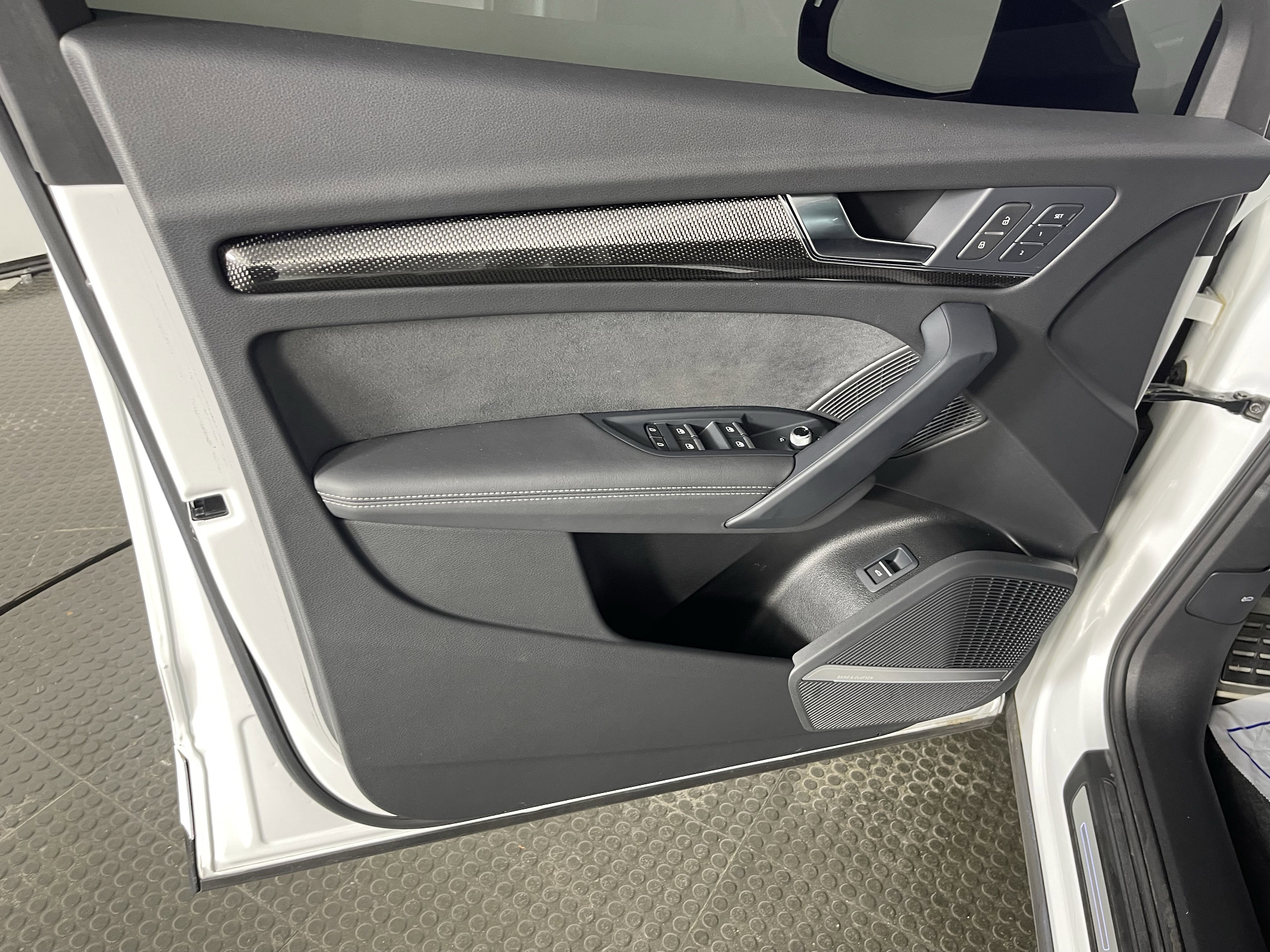Used 2023 WHITE Audi Prestige image 10
