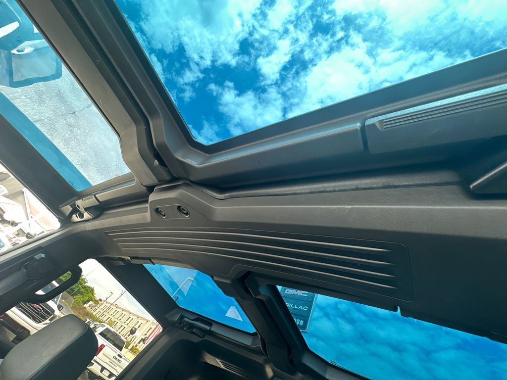 2024 GMC HUMMER EV 2X - Photo 34