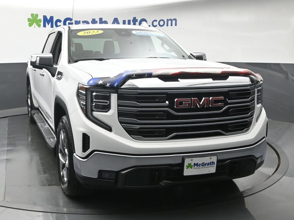 Used 2023 White GMC SLT image 5