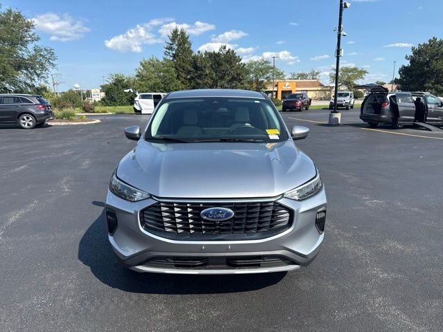 Used 2023 Silver Ford Active image 7