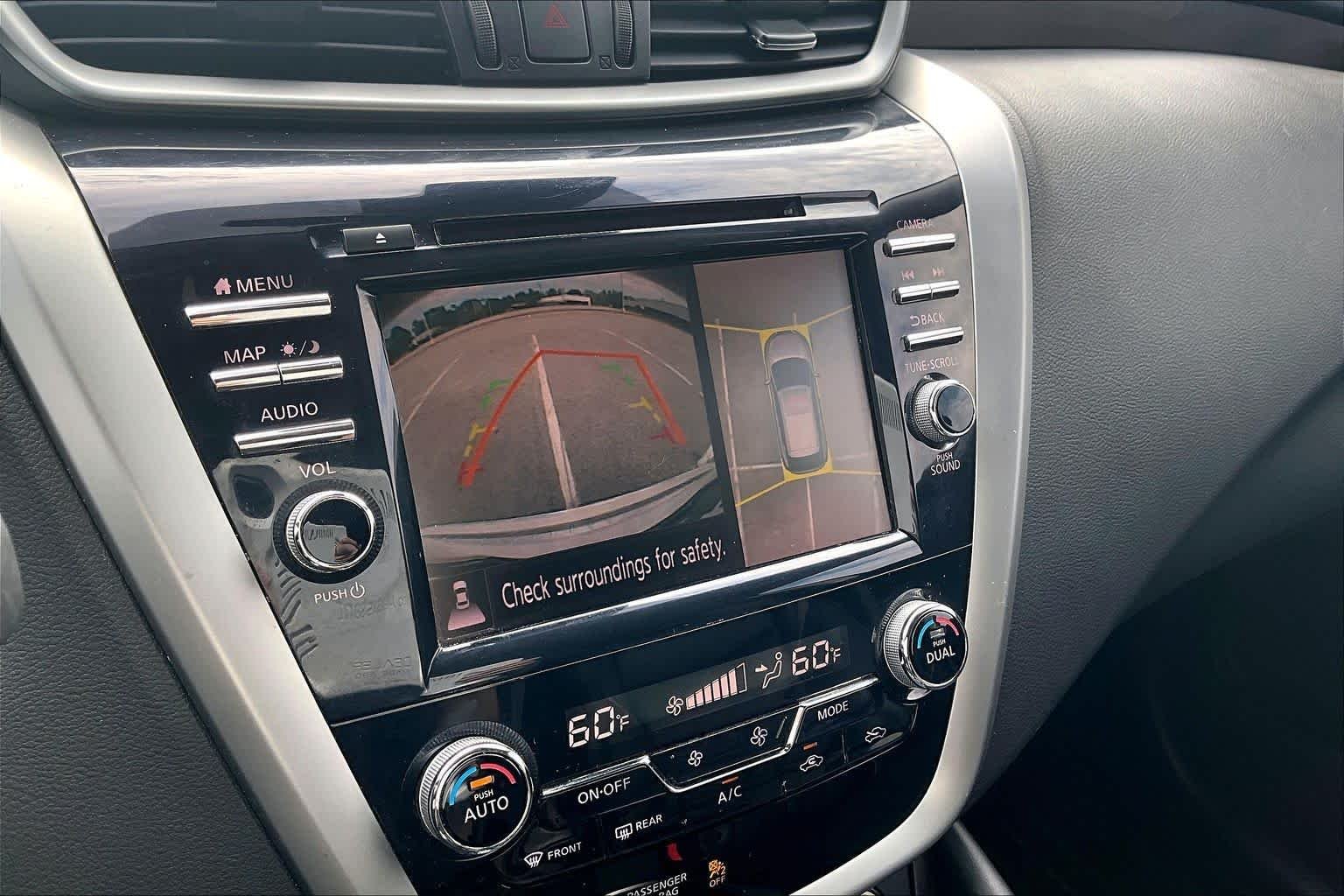 Used 2019 Pearl White Tricoat Nissan Platinum image 27
