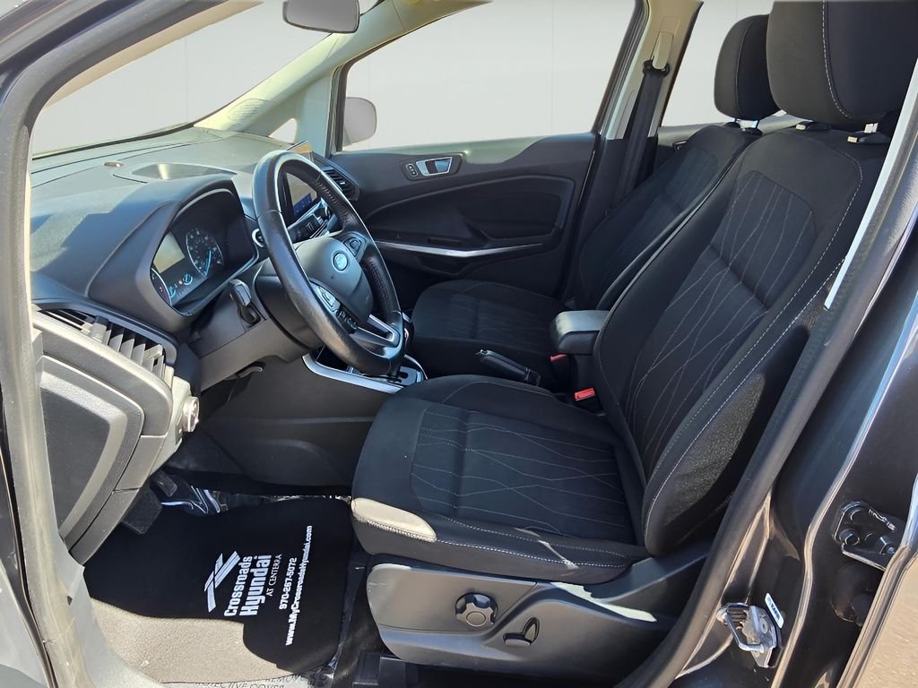 Used 2020 Smoke Metallic Ford SE image 30