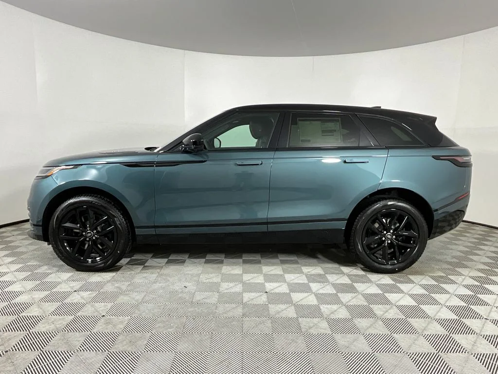New 2026 Giola Green Land Rover Dynamic SE image 6