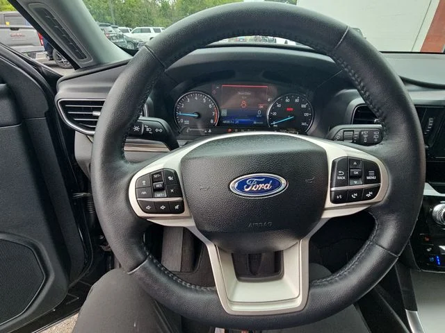 Used 2024 Black Ford Limited image 36