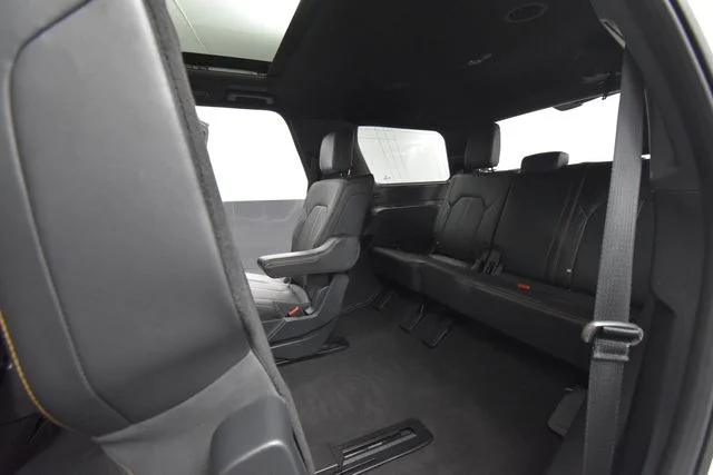 Used 2024 White Ford Platinum image 32