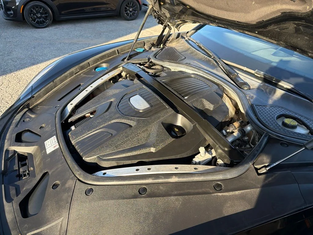 Used 2018 Black Porsche Base image 43