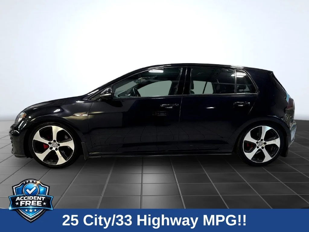 Used 2016  Volkswagen  image 5