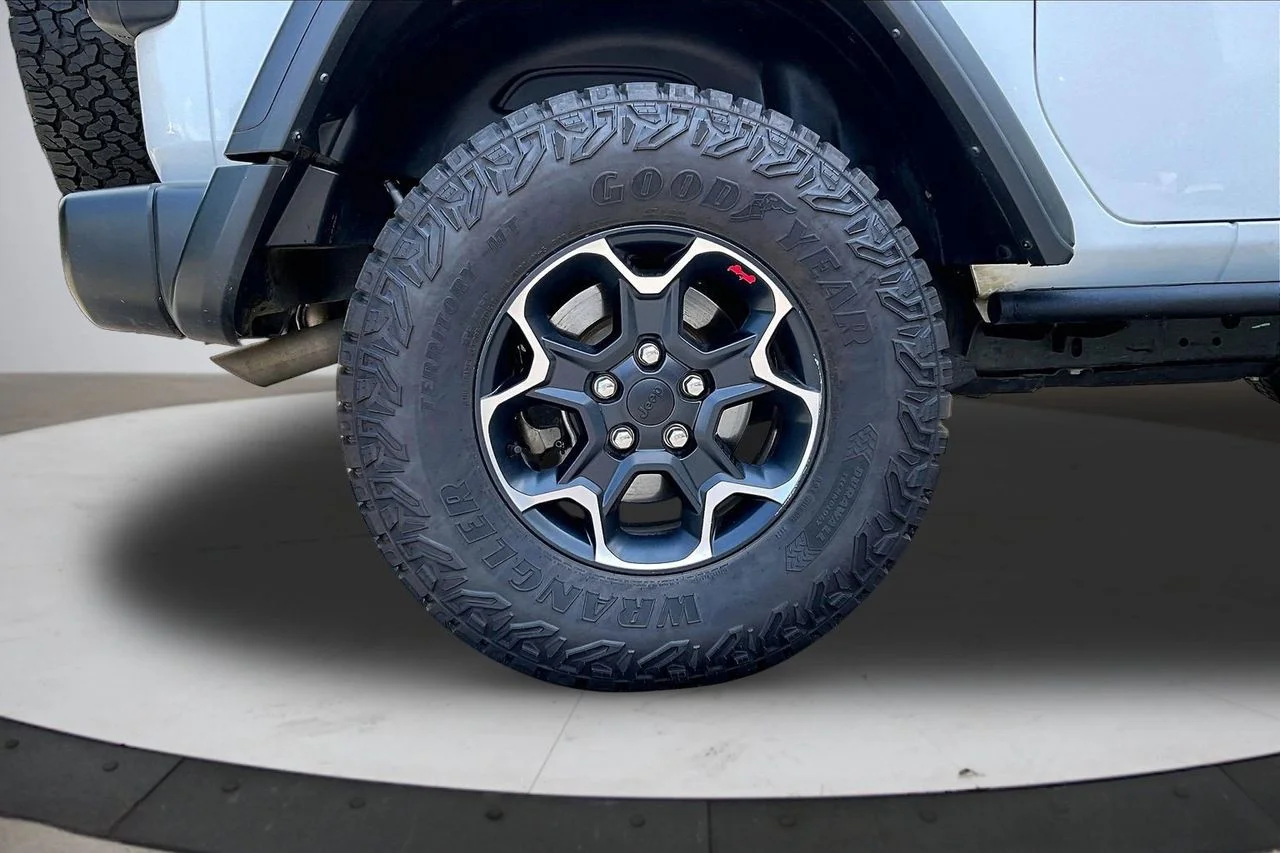 Used 2023 White Jeep Rubicon image 35