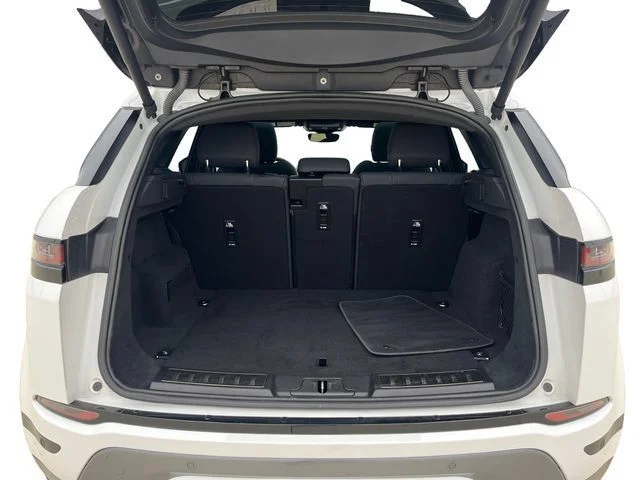 Used 2023 White Land Rover R-Dynamic SE image 18