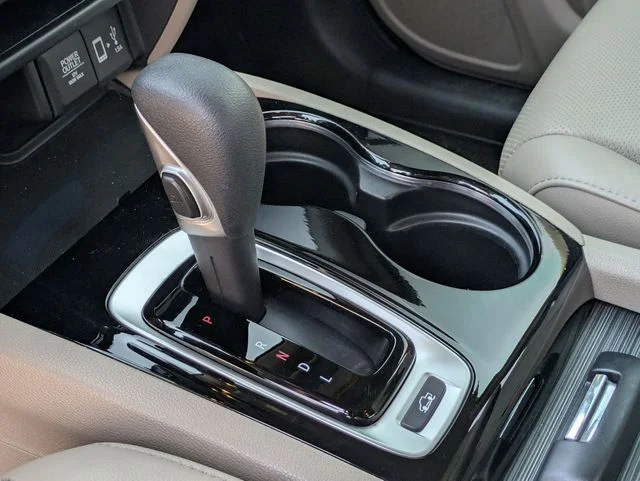 Used 2019  Honda RTL-E image 17