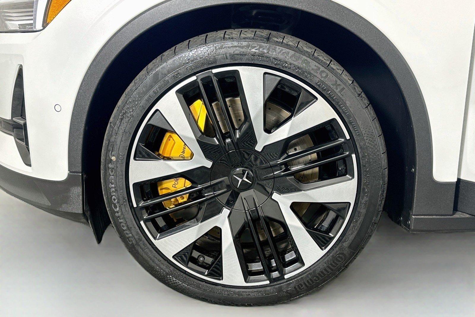 Used 2024 Snow Metallic Polestar Performance Plus image 10