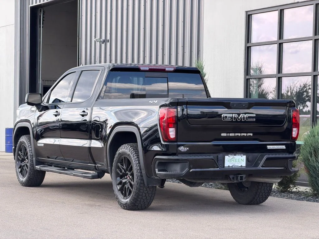 Used 2022 Black GMC Elevation image 3