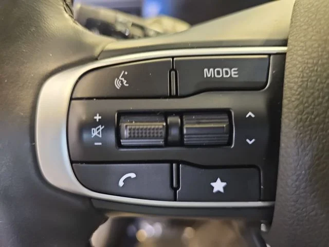 Used 2025 Gray Kia GT-Line image 17