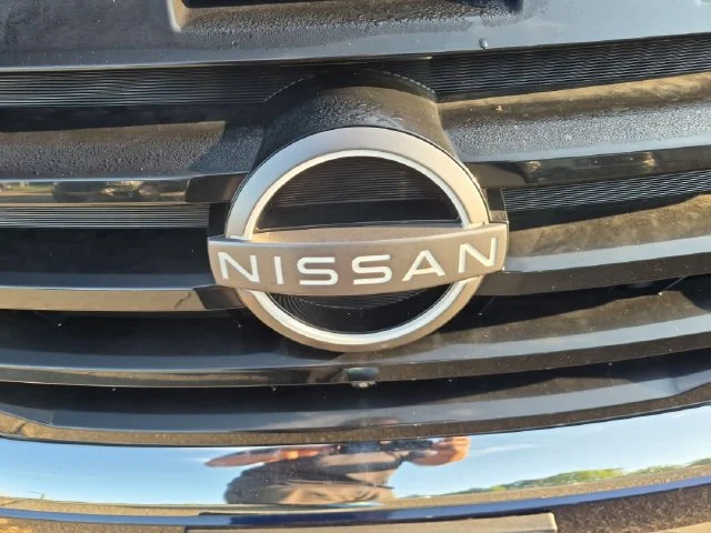 Used 2023 Blue Nissan SL image 40