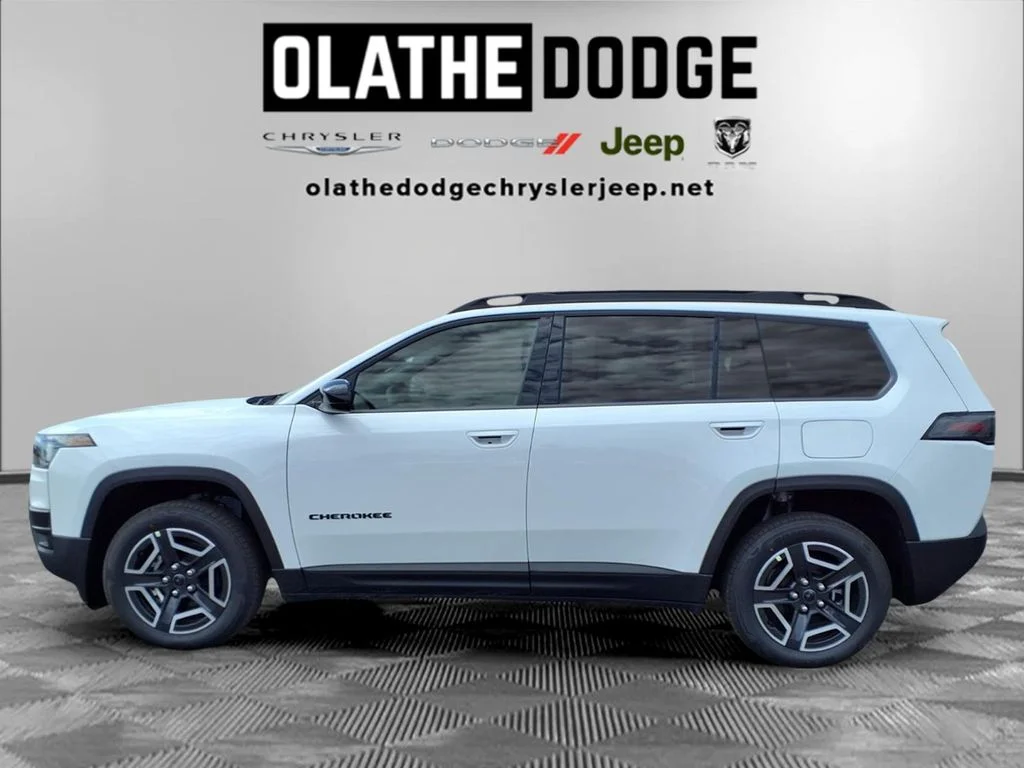 New 2026 Bright White Clearcoat Jeep Laredo image 20