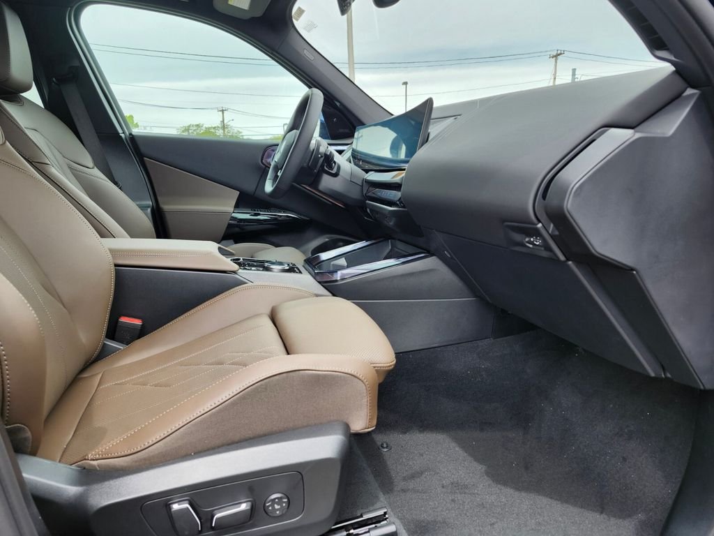 New 2026 Blue BMW 30 xDrive image 11