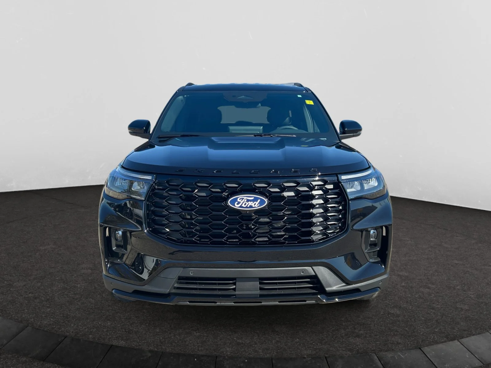 New 2027 Agate Black Metallic Ford ST-Line image 8