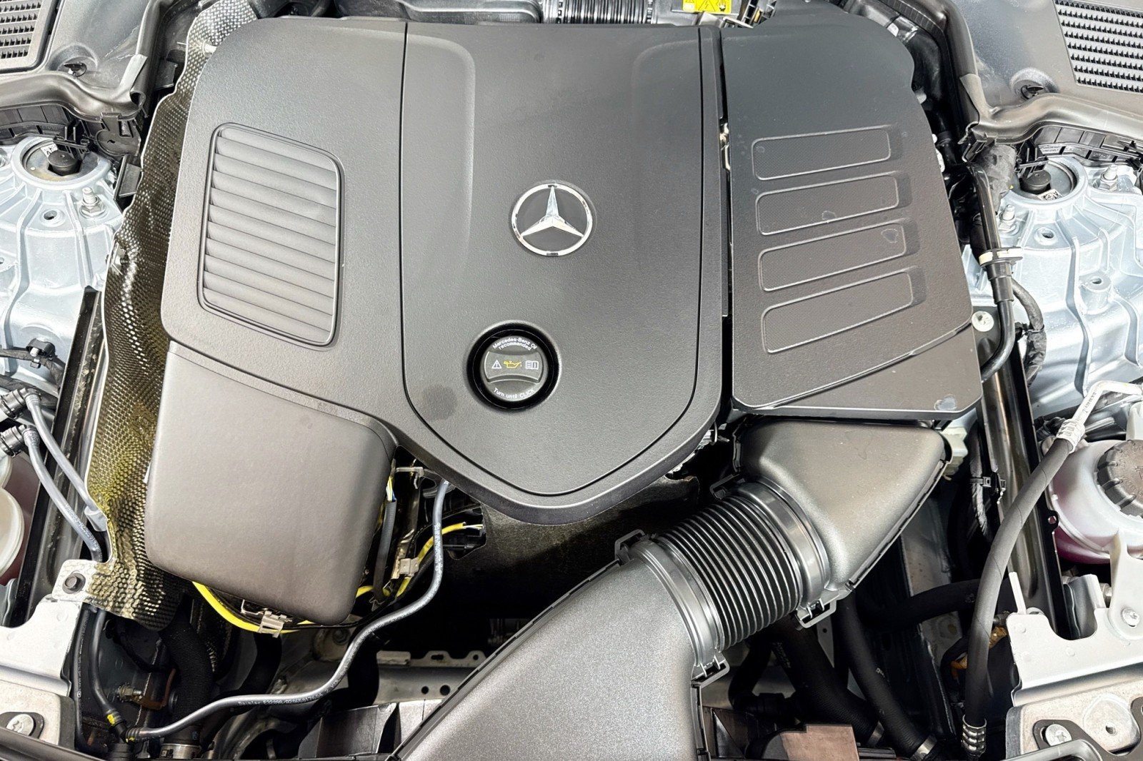 Certified Used 2026 Cirrus Silver Metallic Mercedes-Benz CLE 300 4MATIC® Coupe image 28